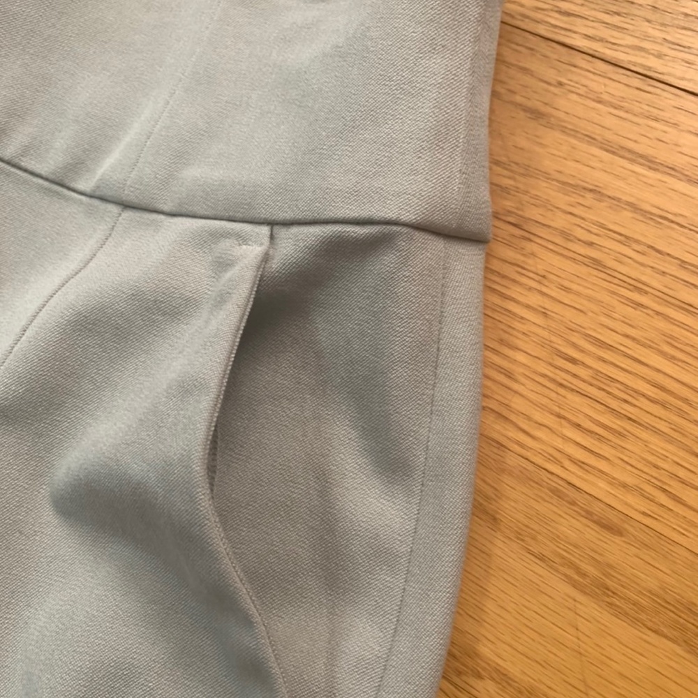 Banana Republic Stretch Skirt - Khaki color - Picture 2 of 5